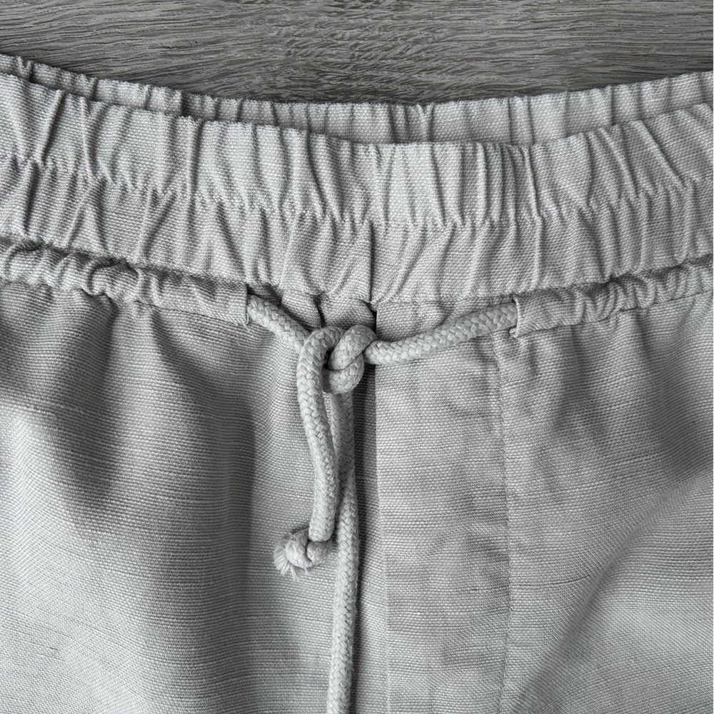 Aritzia Wilfred Free beige linen blend shorts size large - Picture 4 of 10